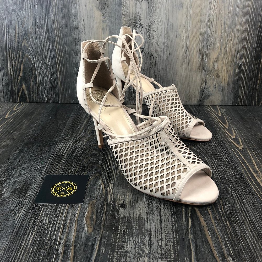 NWOT Vince Camuto | Vasha Lace Tie Up - Nude - 9.5